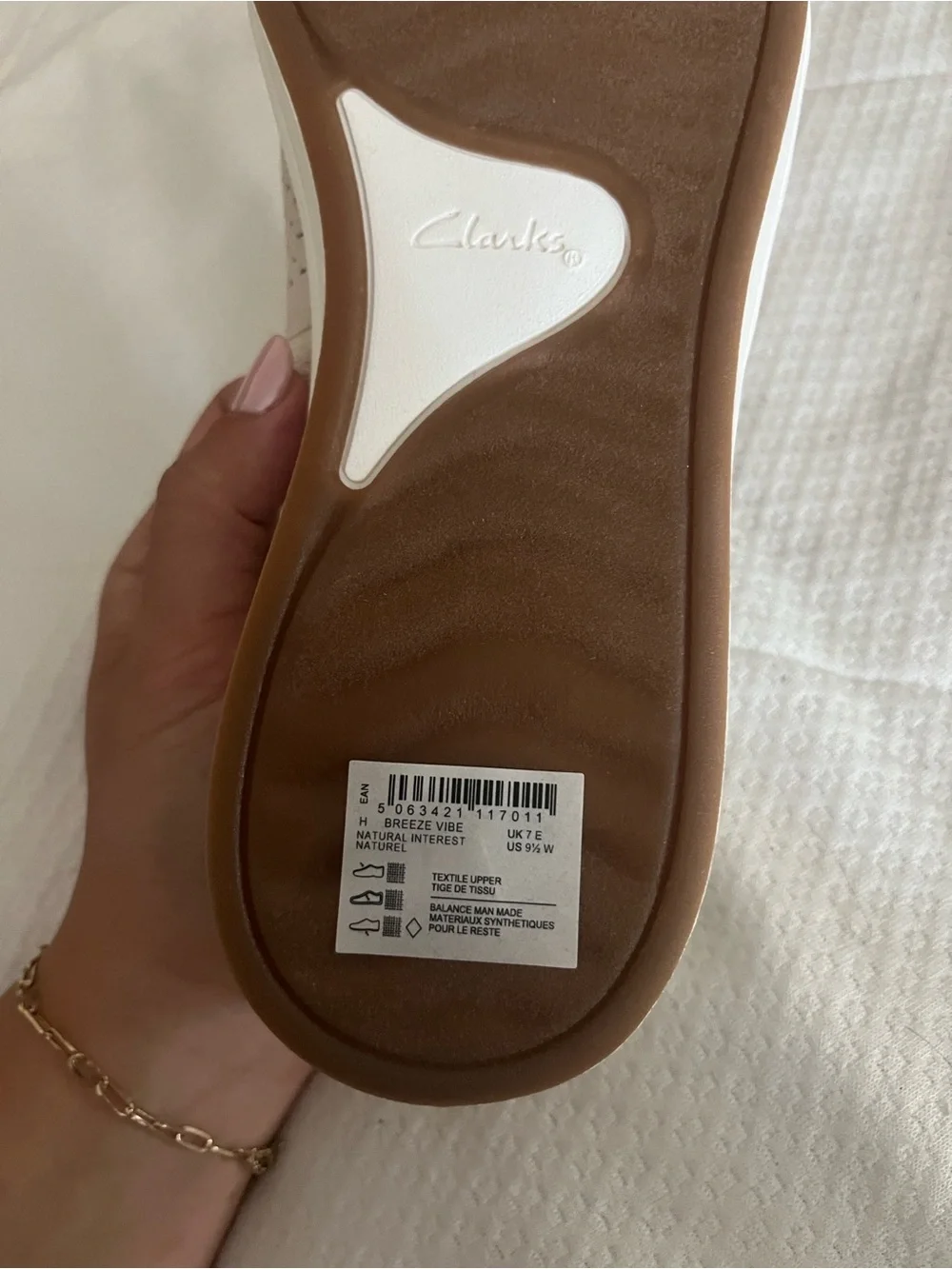 NEW Clarks Women's Cloudsteppers Slip-On Flats in Beige